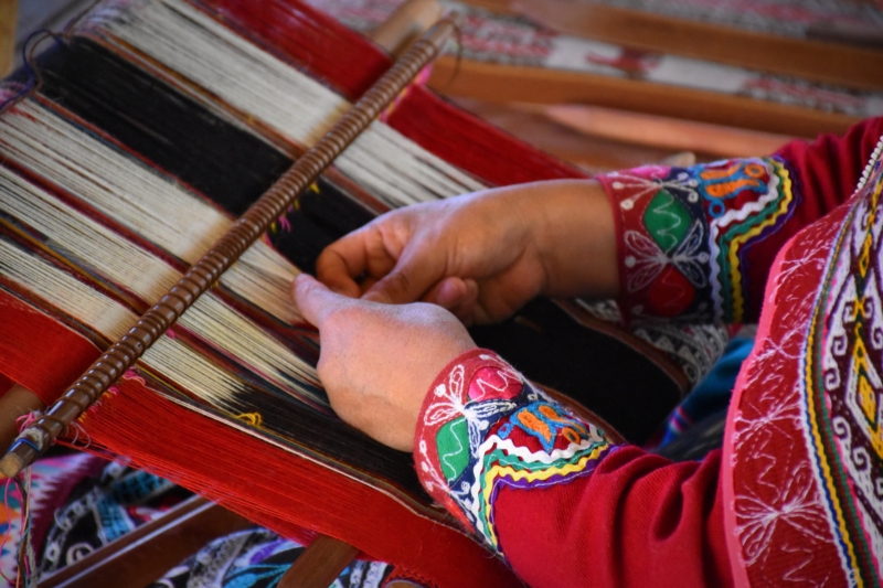 Traditional-craft-Peru-weaving